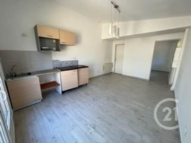 Appartement F2 à louer ORLIENAS