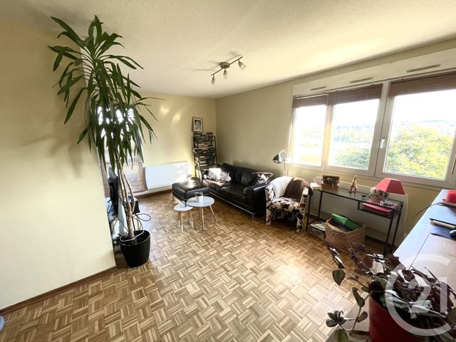  - ST GENIS LAVAL - 