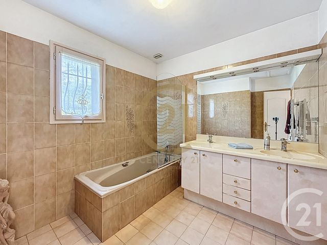 maison à vendre - 4 pièces - 102.23 m2 - ST GENIS LAVAL - 69 - RHONE-ALPES - Century 21 Identité Immobilier