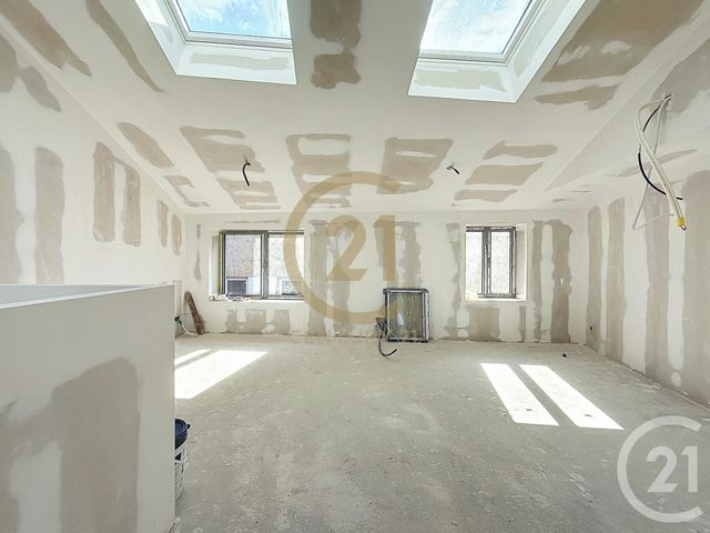 Afficher la photo en grand Appartement à vendre - 4 pièces - 102.52 m2 - ST LAURENT D AGNY - 69 - RHONE-ALPES - Century 21 Identité Immobilier