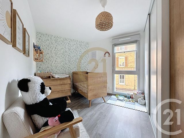 Appartement F3 à vendre - 3 pièces - 61.15 m2 - PIERRE BENITE - 69 - RHONE-ALPES - Century 21 Identité Immobilier