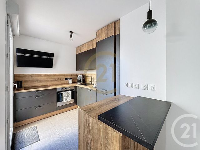 Appartement F3 à vendre - 3 pièces - 61.15 m2 - PIERRE BENITE - 69 - RHONE-ALPES - Century 21 Identité Immobilier