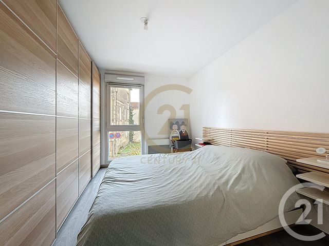 Appartement F3 à vendre - 3 pièces - 61.15 m2 - PIERRE BENITE - 69 - RHONE-ALPES - Century 21 Identité Immobilier