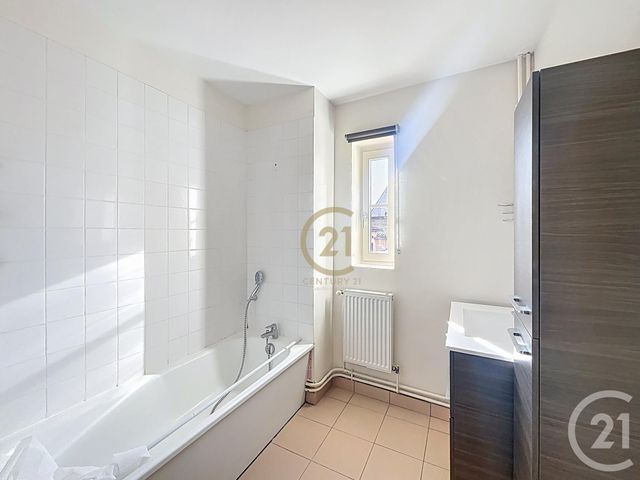 Appartement F6 à louer - 6 pièces - 140.0 m2 - BRIGNAIS - 69 - RHONE-ALPES - Century 21 Identité Immobilier