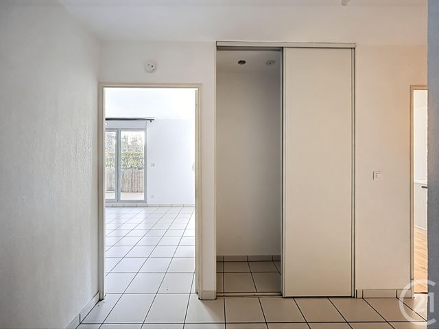 Appartement T2 à vendre - 2 pièces - 48.0 m2 - VOURLES - 69 - RHONE-ALPES - Century 21 Identité Immobilier