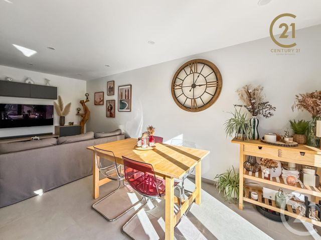 Appartement F3 à vendre - 3 pièces - 62.0 m2 - PIERRE BENITE - 69 - RHONE-ALPES - Century 21 Identité Immobilier