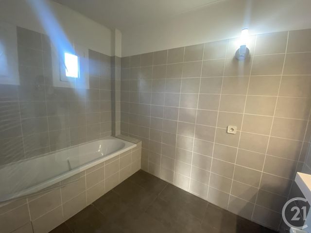 maison à louer - 6 pièces - 125.0 m2 - BRIGNAIS - 69 - RHONE-ALPES - Century 21 Identité Immobilier