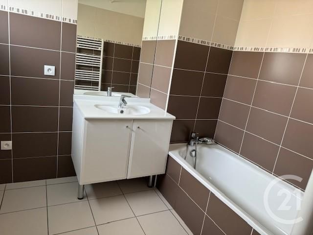 Appartement F2 à louer - 2 pièces - 42.0 m2 - CHAPONOST - 69 - RHONE-ALPES - Century 21 Identité Immobilier