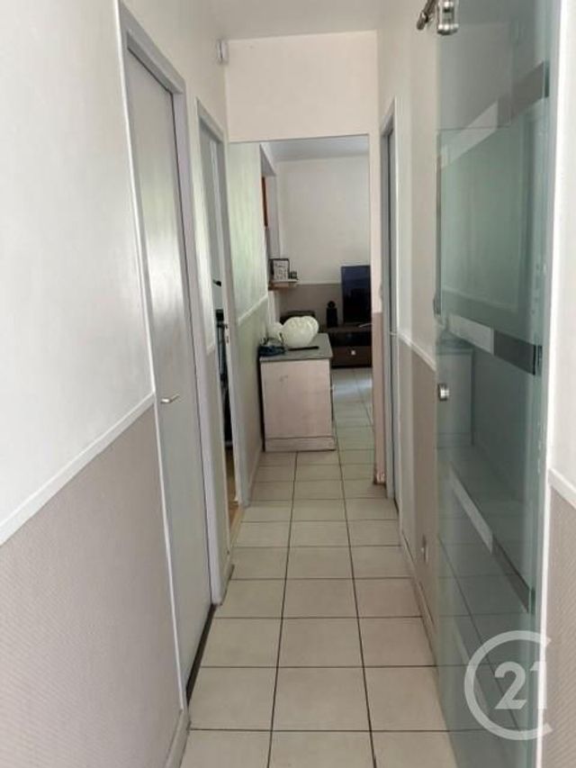Appartement T3 à vendre - 3 pièces - 55.86 m2 - BRIGNAIS - 69 - RHONE-ALPES - Century 21 Identité Immobilier