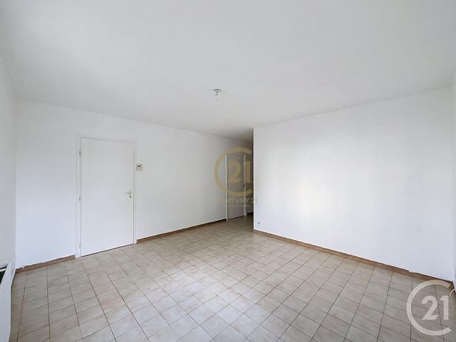 Appartement F1 à louer - 1 pièce - 33.0 m2 - BRIGNAIS - 69 - RHONE-ALPES - Century 21 Identité Immobilier