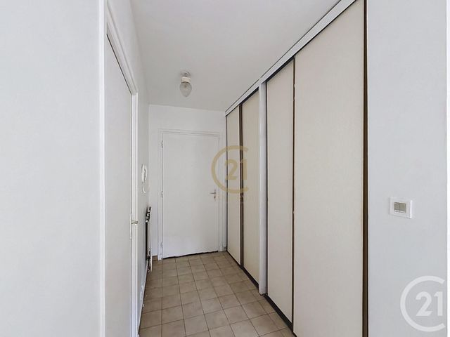 Appartement F1 à louer - 1 pièce - 33.0 m2 - BRIGNAIS - 69 - RHONE-ALPES - Century 21 Identité Immobilier