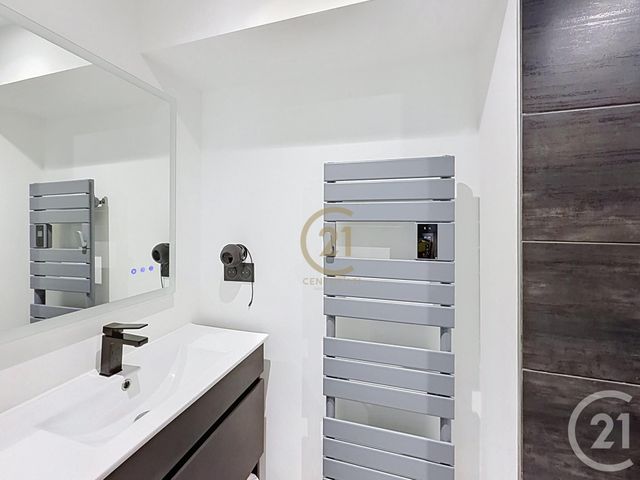 Appartement F2 à louer - 2 pièces - 28.63 m2 - LYON - 69002 - RHONE-ALPES - Century 21 Identité Immobilier