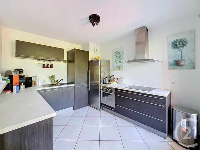 Appartement F3 à louer - 3 pièces - 76.0 m2 - IRIGNY - 69 - RHONE-ALPES - Century 21 Identité Immobilier
