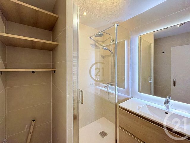 Appartement F3 à louer - 3 pièces - 75.0 m2 - BRIGNAIS - 69 - RHONE-ALPES - Century 21 Identité Immobilier