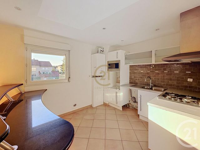 Appartement F3 à louer - 3 pièces - 75.0 m2 - BRIGNAIS - 69 - RHONE-ALPES - Century 21 Identité Immobilier